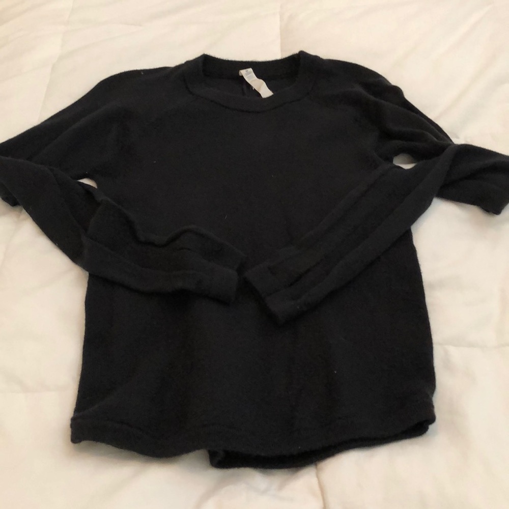 Long sleeve wool sweater